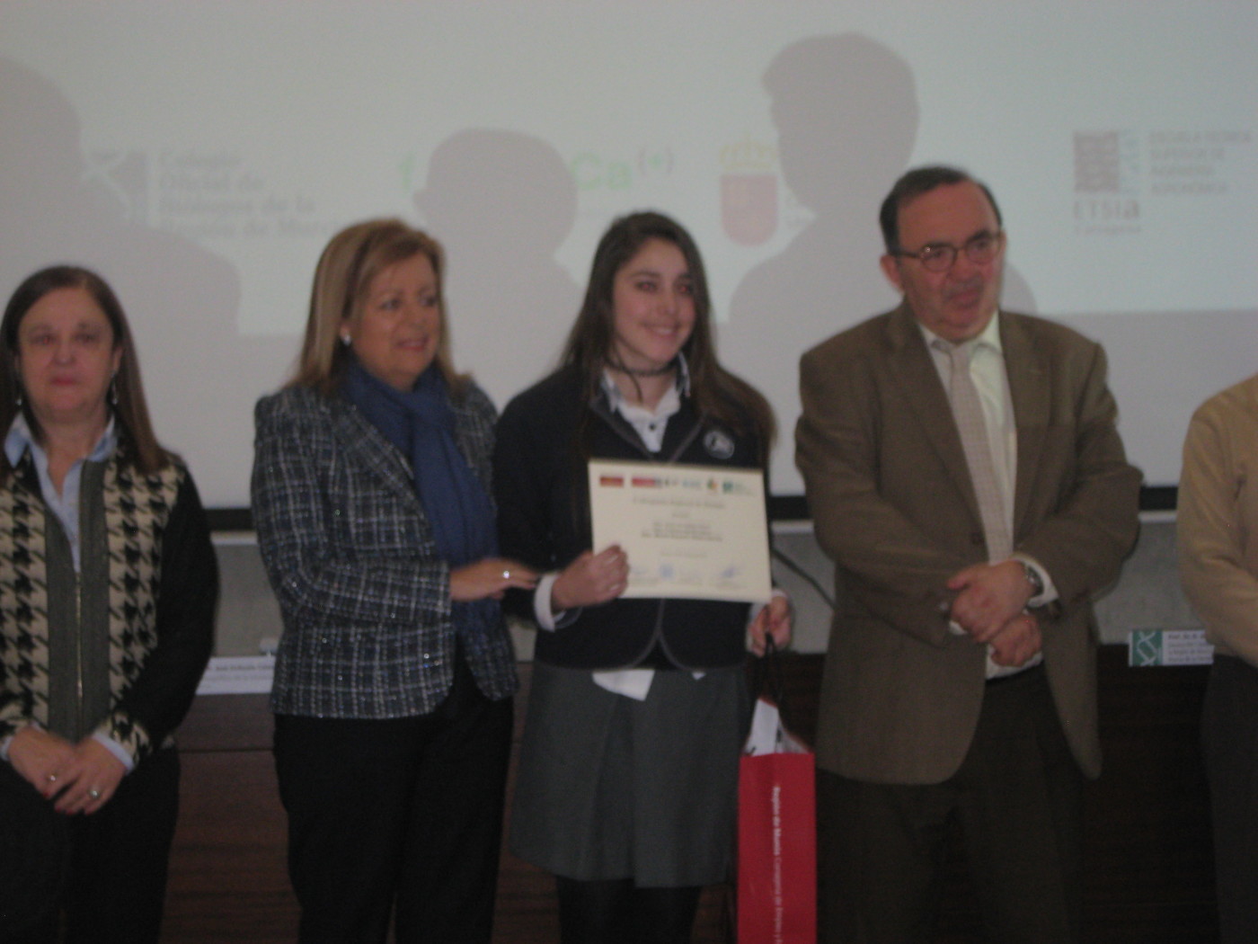 Irene Arnaldos Pérez, premiada en la X Olimpiada Regional de Biología