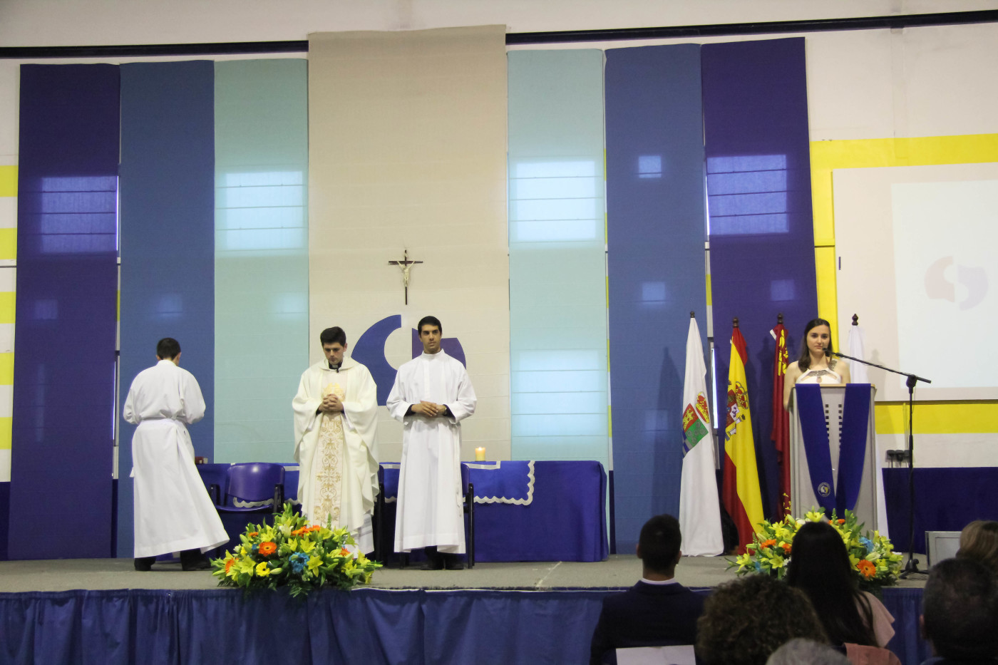 Acto de imposición de Becas de la XXX promoción del Colegio Salzillo