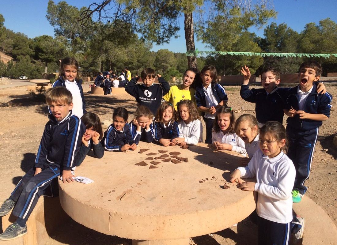 Primer y segundo curso de Primaria de excursión en El Valle