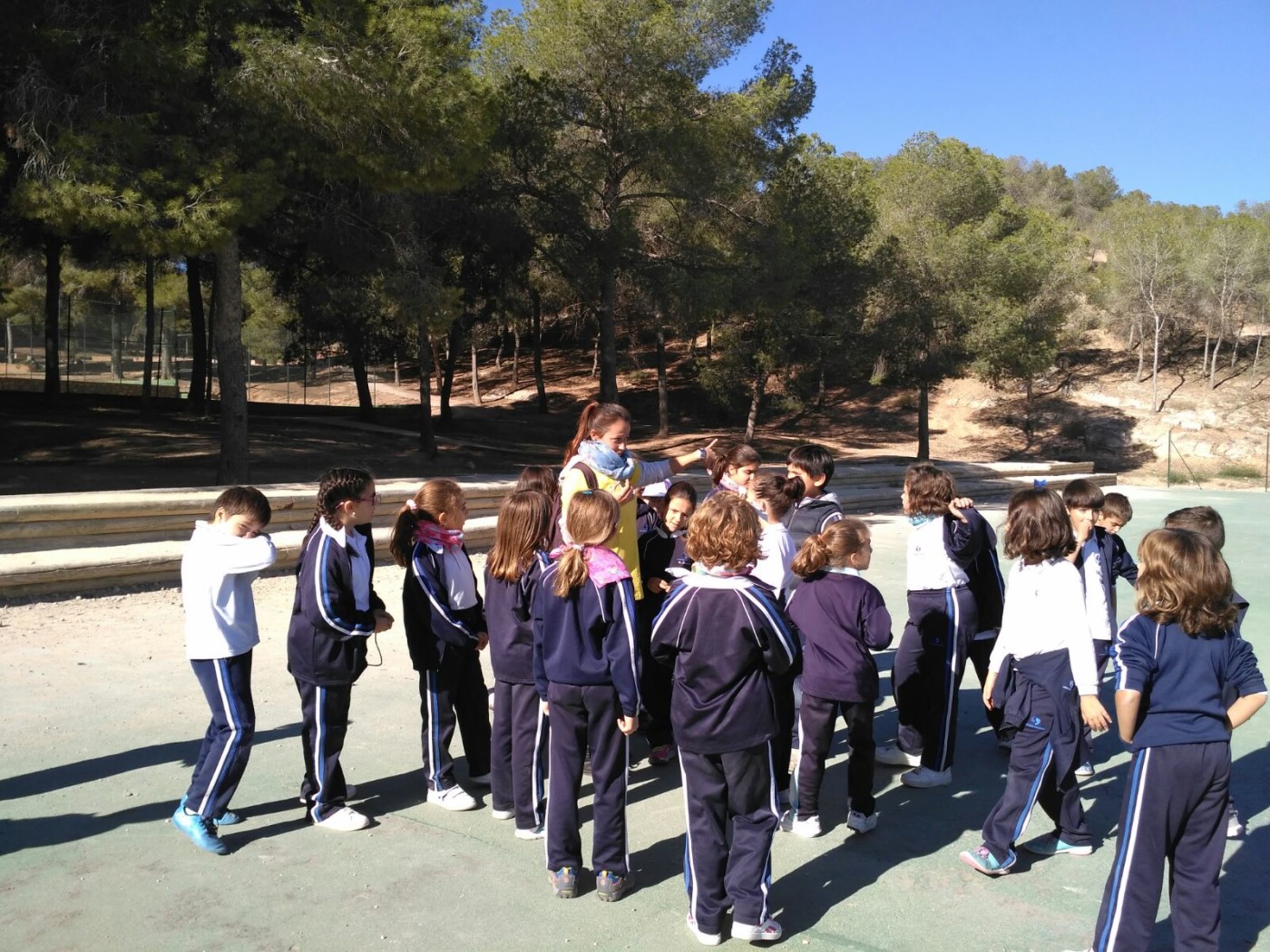 Primer y segundo curso de Primaria de excursión en El Valle