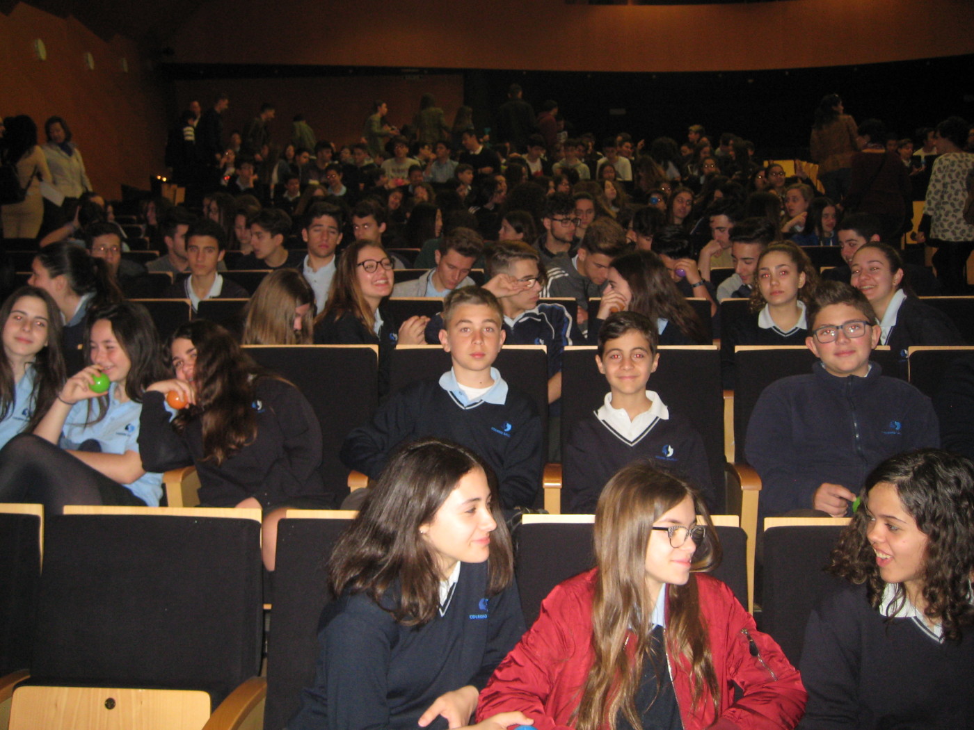 Secundaria y Bachillerato asisten al teatro Villa de Molina