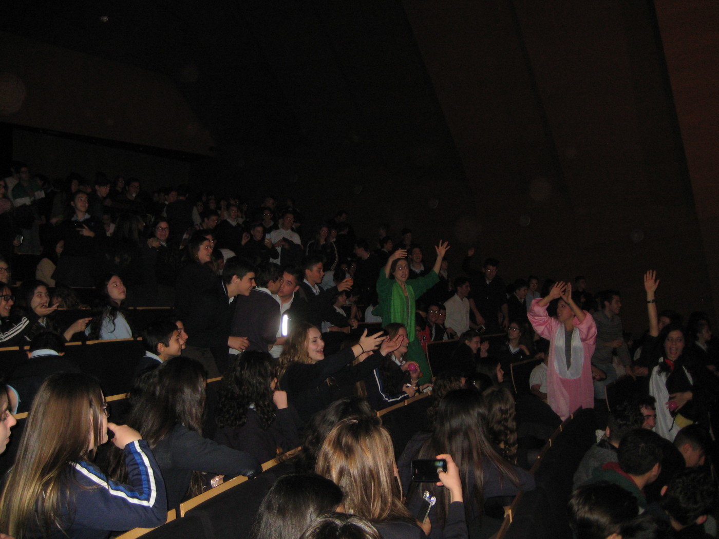 Secundaria y Bachillerato asisten al teatro Villa de Molina