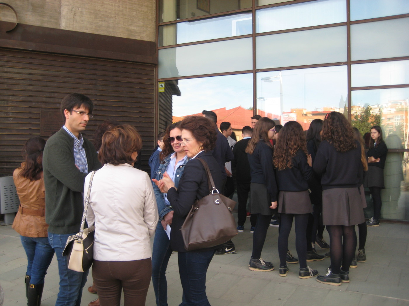 Secundaria y Bachillerato asisten al teatro Villa de Molina