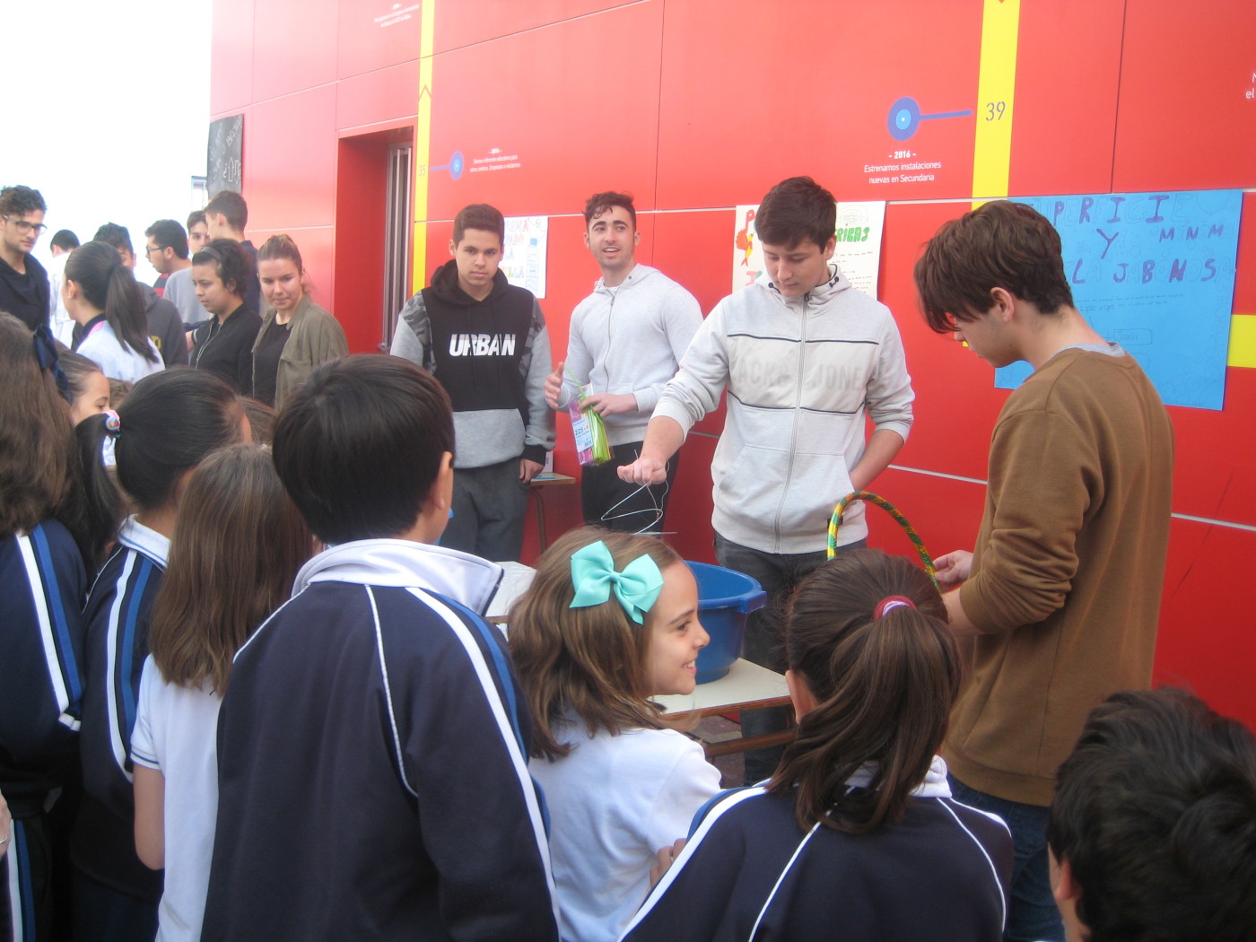 4.º ESO y 1.º de Bachillerato realizan el Proyecto Menuda Ciencia 2017