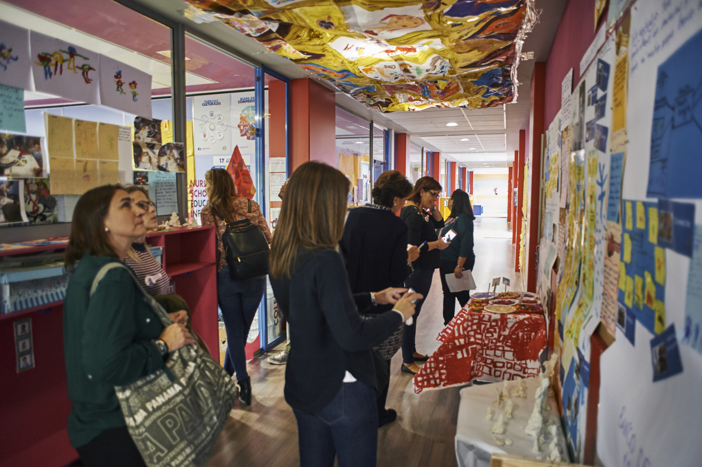 Docentes de 5 Países visitan el Colegio