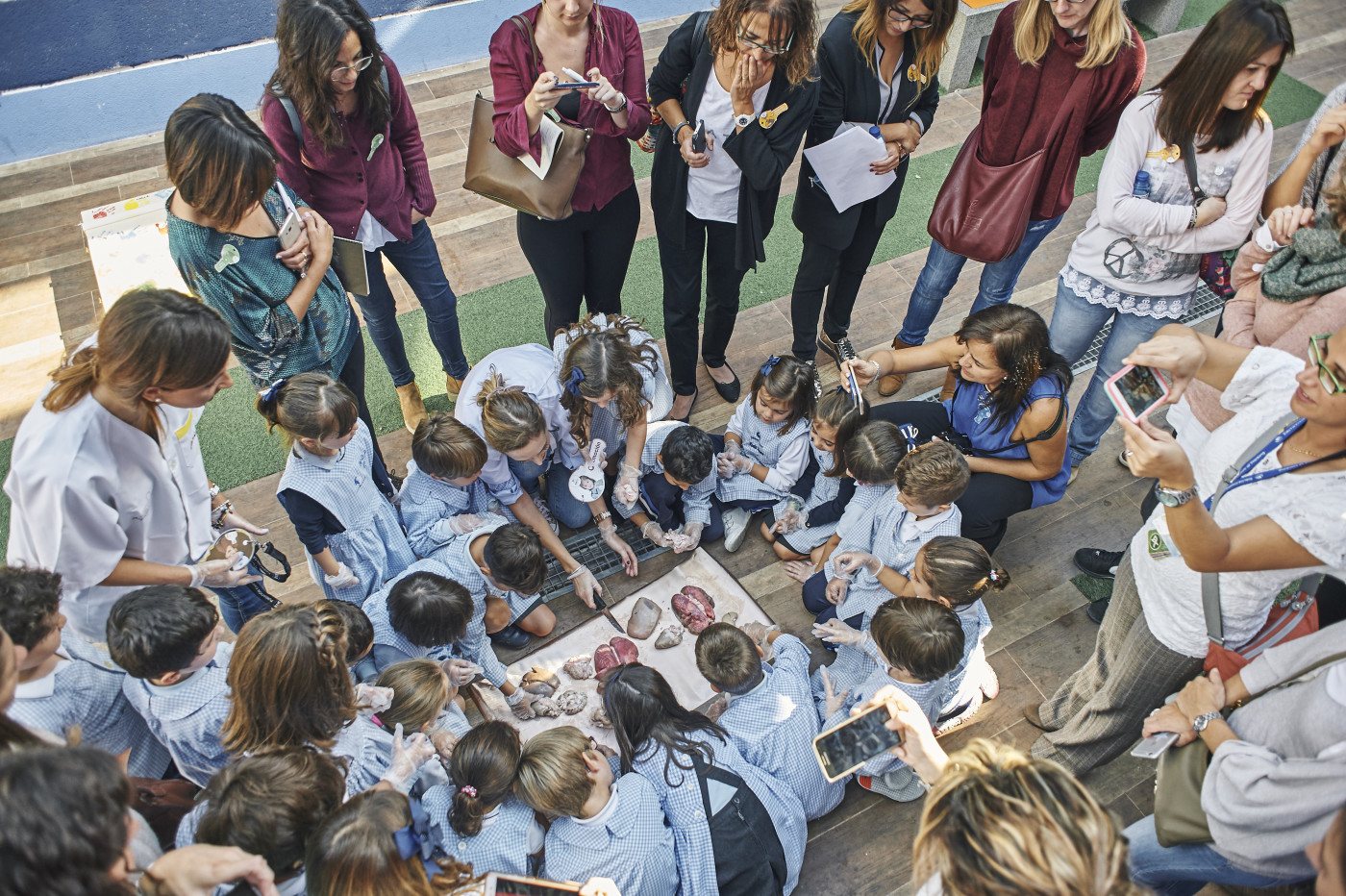 Docentes de 5 Países visitan el Colegio